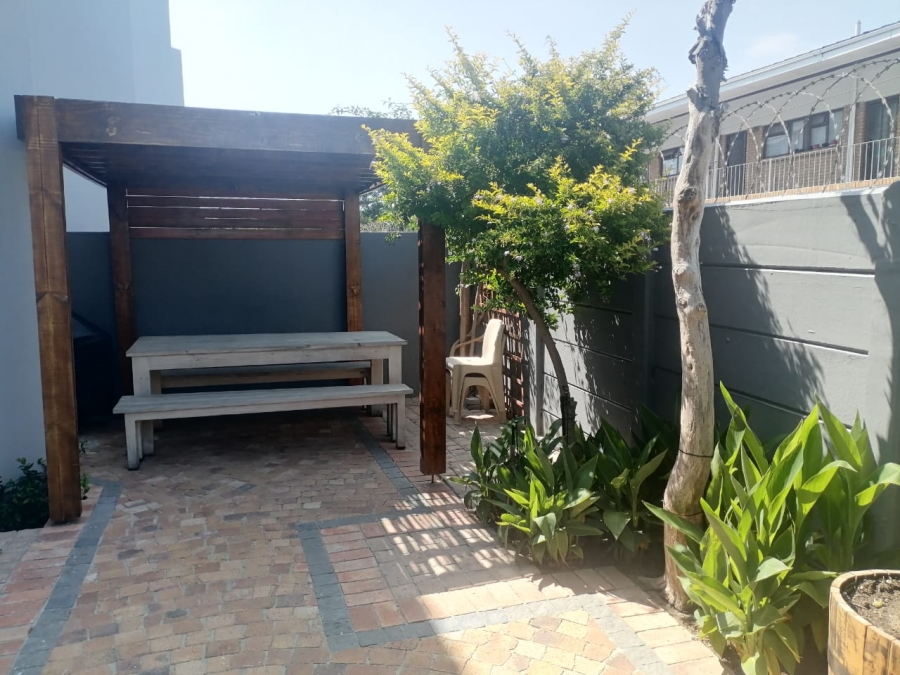 To Let 2 Bedroom Property for Rent in Strand Central Western Cape
